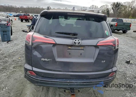 2018 Toyota Rav4 Le z USA, uszkodzony, nr VIN JTMZFREV2JJ731989